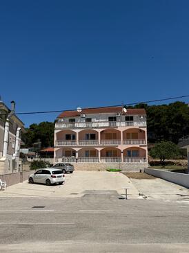 Apartments with terrace Kukljica, North Dalmatia