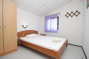 Room Zaklopatica, Lastovo (S-8339-a(