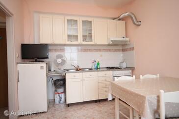 Apartments by the sea Kali, Ugljan - 834