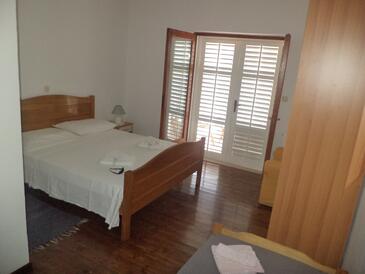 Apartments by the sea Zaklopatica, Lastovo - 8346