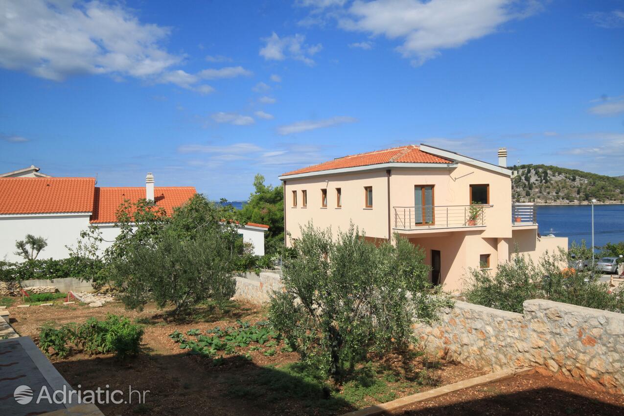 A-8361-a - Private accommodation - Apartments by the sea Ražanj, Rogoznica