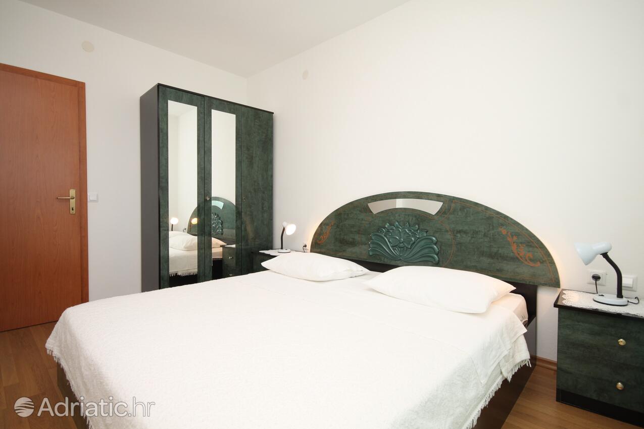 A-8361-b - Private accommodation - Apartments by the sea Ražanj, Rogoznica