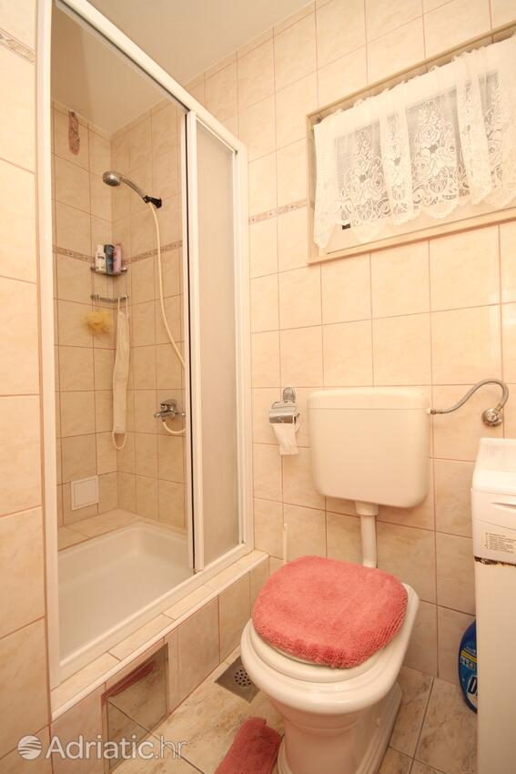 A-8361-c - Private accommodation - Apartments by the sea Ražanj, Rogoznica
