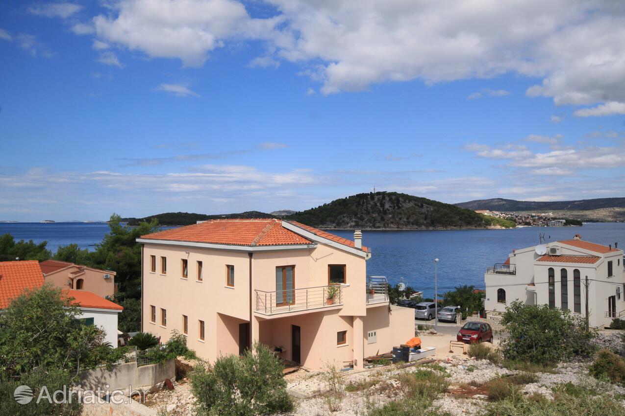 A-8361-c - Private accommodation - Apartments by the sea Ražanj, Rogoznica