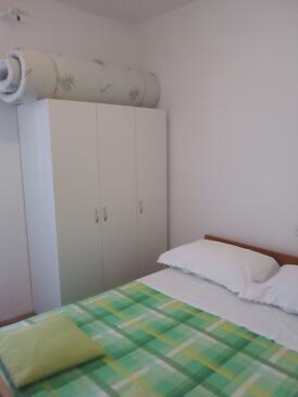 Apartments by the sea Žaborić, Šibenik - 8368