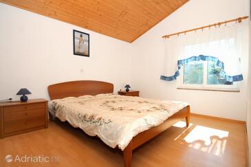 Apartments by the sea Kali, Ugljan - 837