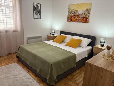 Apartmanok parkolóhellyel Kraj, Pasman - 8372