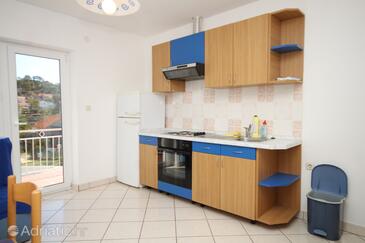 Apartments and rooms by the sea Tkon, Pašman - 8377