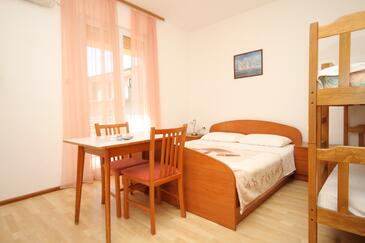 Studio flat Tkon, Pašman (AS-8377-a)