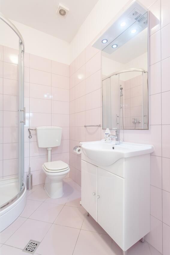 A-8378-a - Privatunterkunft - Ferienwohnungen am Meer Duce, Omis