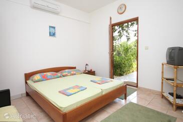 Apartments by the sea Pasadur, Lastovo - 8390