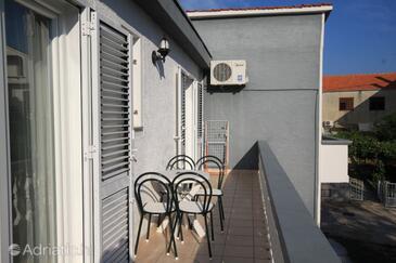 Apartments by the sea Kukljica, Ugljan - 8400