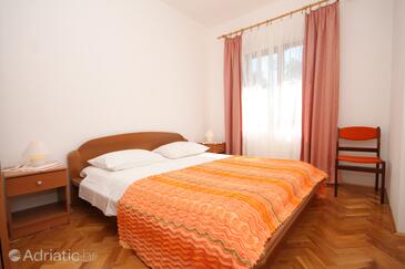 Apartmány s parkoviskom Ugljan - 8403