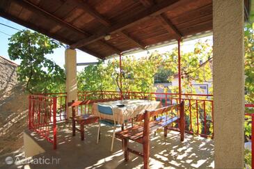 Apartmaji ob morju Ugljan - 8422