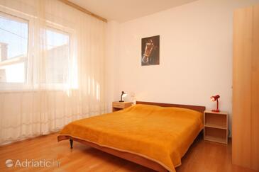 Apartmaji ob morju Ugljan - 8423