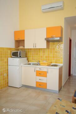 Apartments by the sea Ždrelac, Pašman - 8427