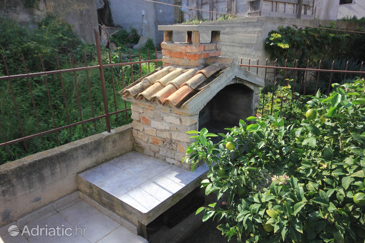 Giardino - Appartamenti con parcheggio Lissa - Vis