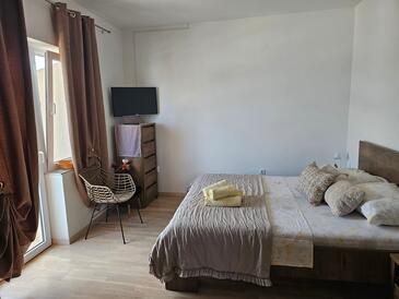 Apartments by the sea Neviđane, Pašman - 8453