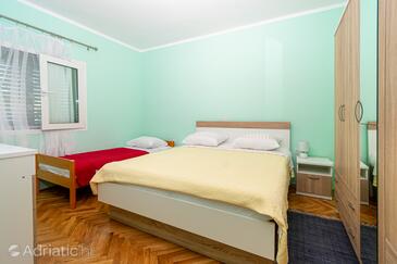 Ferienwohnungen mit Parkplatz Kraj, Pasman - 8457