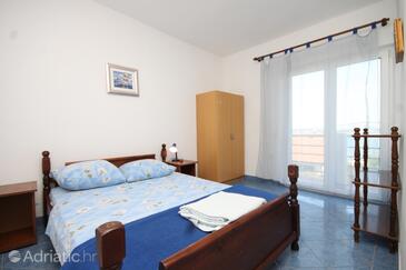 Appartamenti accanto al mare Tuconio - Tkon, Pasman - 8458