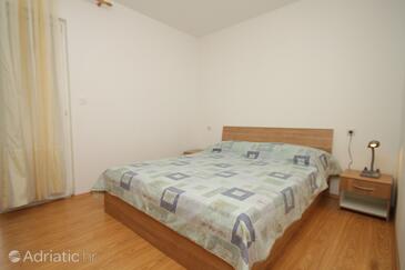 Apartments by the sea Cove Mala Lamjana, Ugljan - 8461