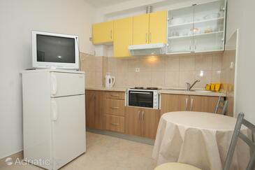 Apartments by the sea Cove Mala Lamjana, Ugljan - 8461