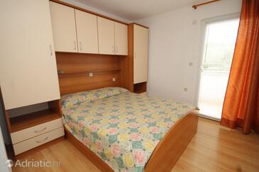 Apartments by the sea Cove Mala Lamjana, Ugljan - 8461