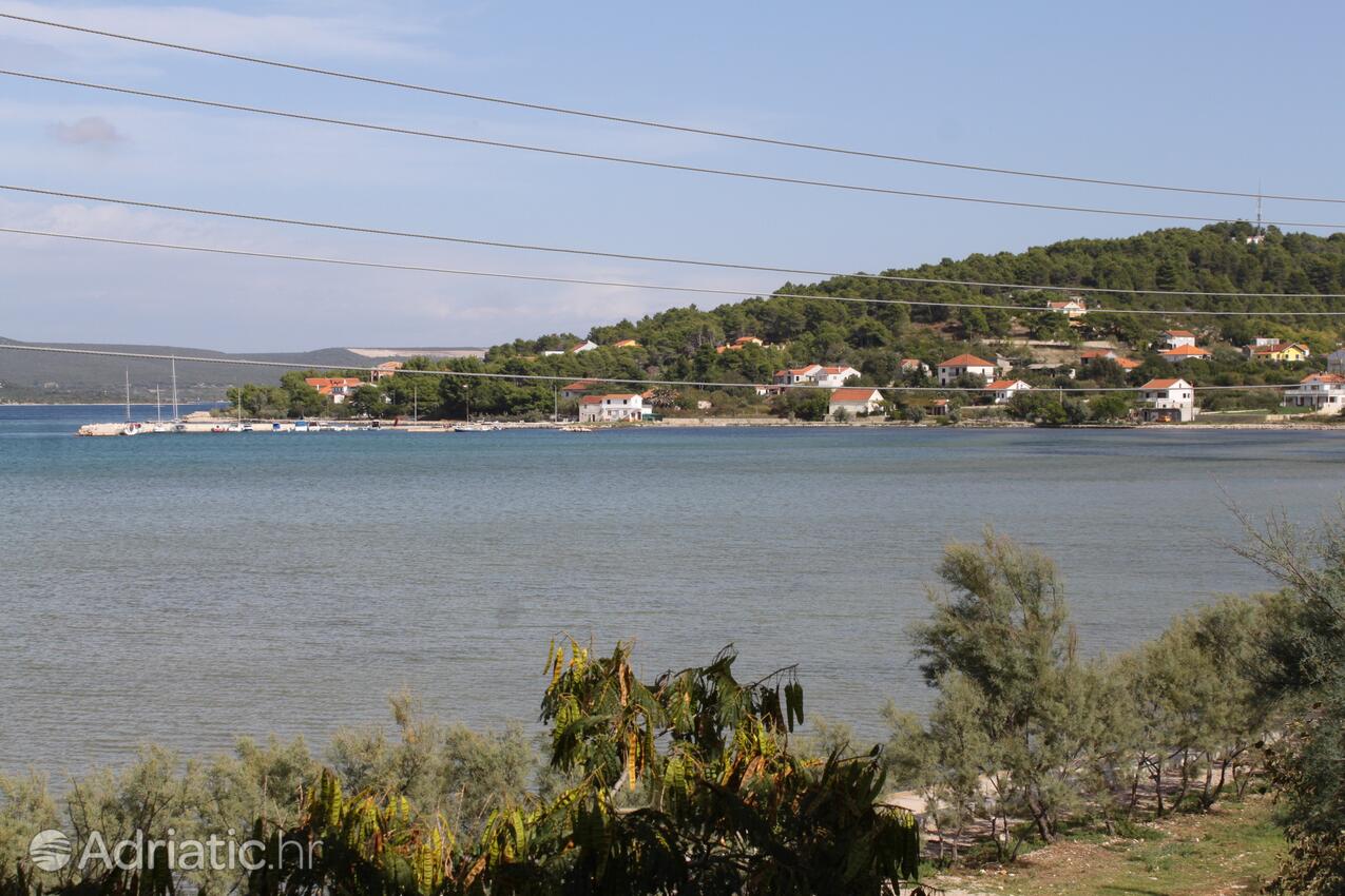A-8464-b - Private accommodation - Apartments and rooms by the sea Mrljane, Pašman
