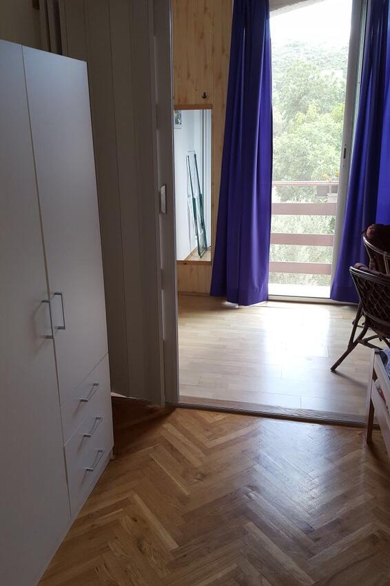A-8464-b - Private accommodation - Apartments and rooms by the sea Mrljane, Pašman