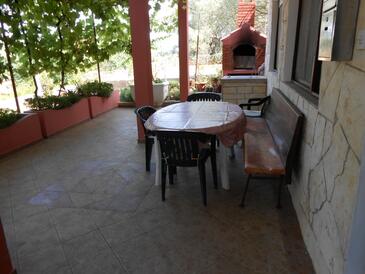 Apartments with parking space Poljana, Ugljan - 8473