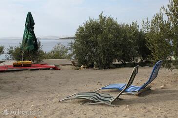 Ferienhaus mit Pool am Meer im Robinson Crusoe Stil Bucht Vitane, Pasman - 8481