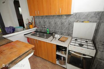 Ferienhaus mit Pool am Meer im Robinson Crusoe Stil Bucht Vitane, Pasman - 8481