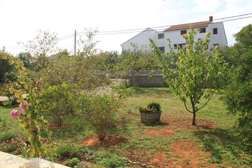 Апартаменты с парковкой Угльян - Ugljan - 8493