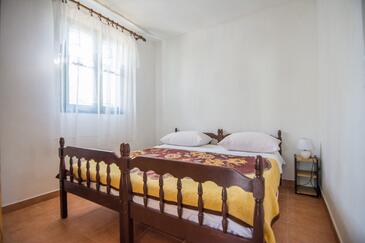 Fischerhaus am Meer Bucht Lanđin, Pasman - 8500