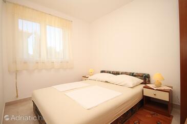 Apartments with parking space Seget Vranjica, Trogir - 8507