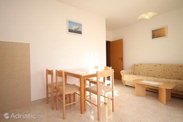 Apartments with parking space Seget Vranjica, Trogir - 8507