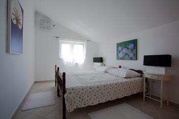 Apartmanok a tenger mellett Poljana, Ugljan - 8523