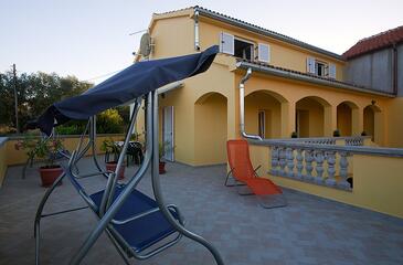 Trosobni apartman Poljana, Ugljan (A-8523-a(