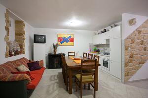 Třípokojový apartmán Poljana Třípokojový apartmán Poljana, Ugljan (A-8523-c)