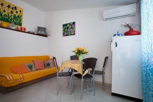 Jednopokojový apartmán Poljana Jednopokojový apartmán Poljana, Ugljan (A-8523-e)