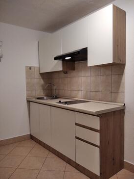 Apartmaji s parkingom Ugljan - 8527