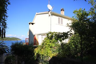 Apartments with terrace Vis, Central Dalmatia