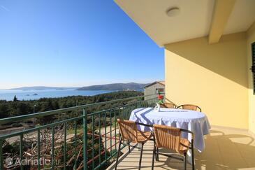 Apartments with parking space Seget Vranjica, Trogir - 8618