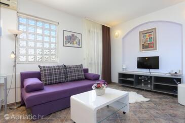 Apartmanok a tenger mellett Okrug Gornji, Ciovo - 8625