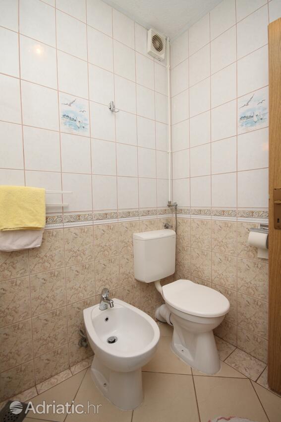 AS-8627-g - Private accommodation - Apartments by the sea Kaštel Kambelovac, Kaštela