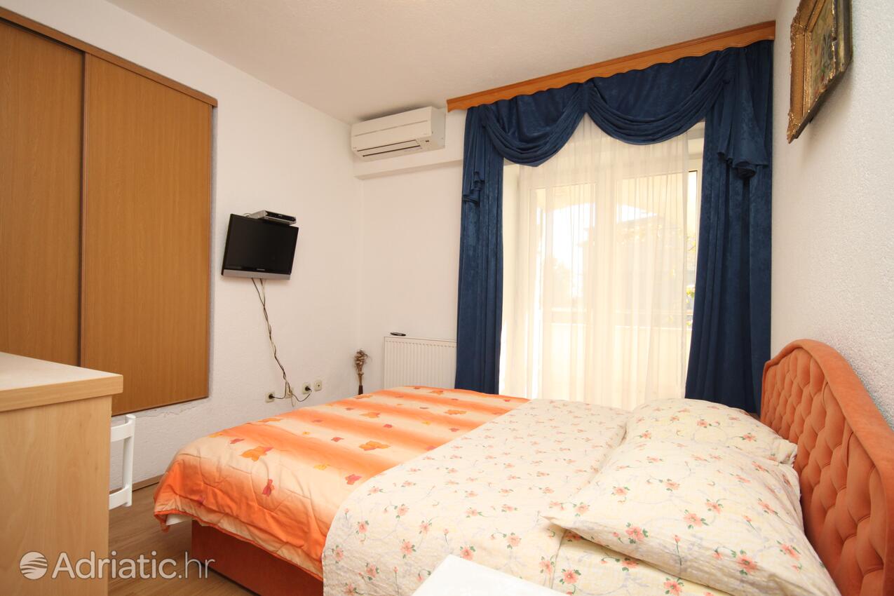 AS-8627-g - Private accommodation - Apartments by the sea Kaštel Kambelovac, Kaštela