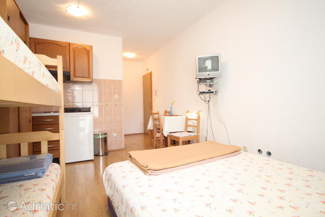 AS-8627-h - Private accommodation - Apartments by the sea Kaštel Kambelovac, Kaštela