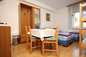 Studio flat Kaštel Kambelovac Studio flat Kaštel Kambelovac, Kaštela (AS-8627-i)