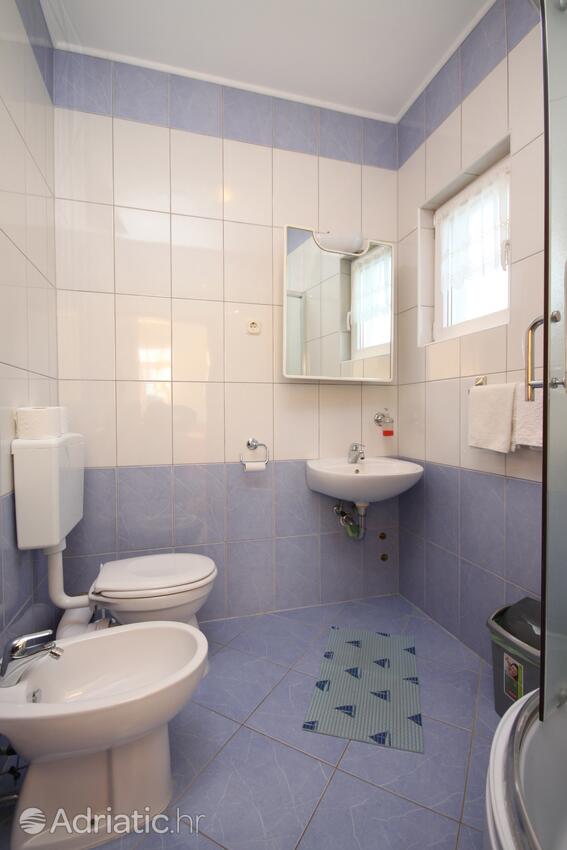 AS-8627-k - Private accommodation - Apartments by the sea Kaštel Kambelovac, Kaštela