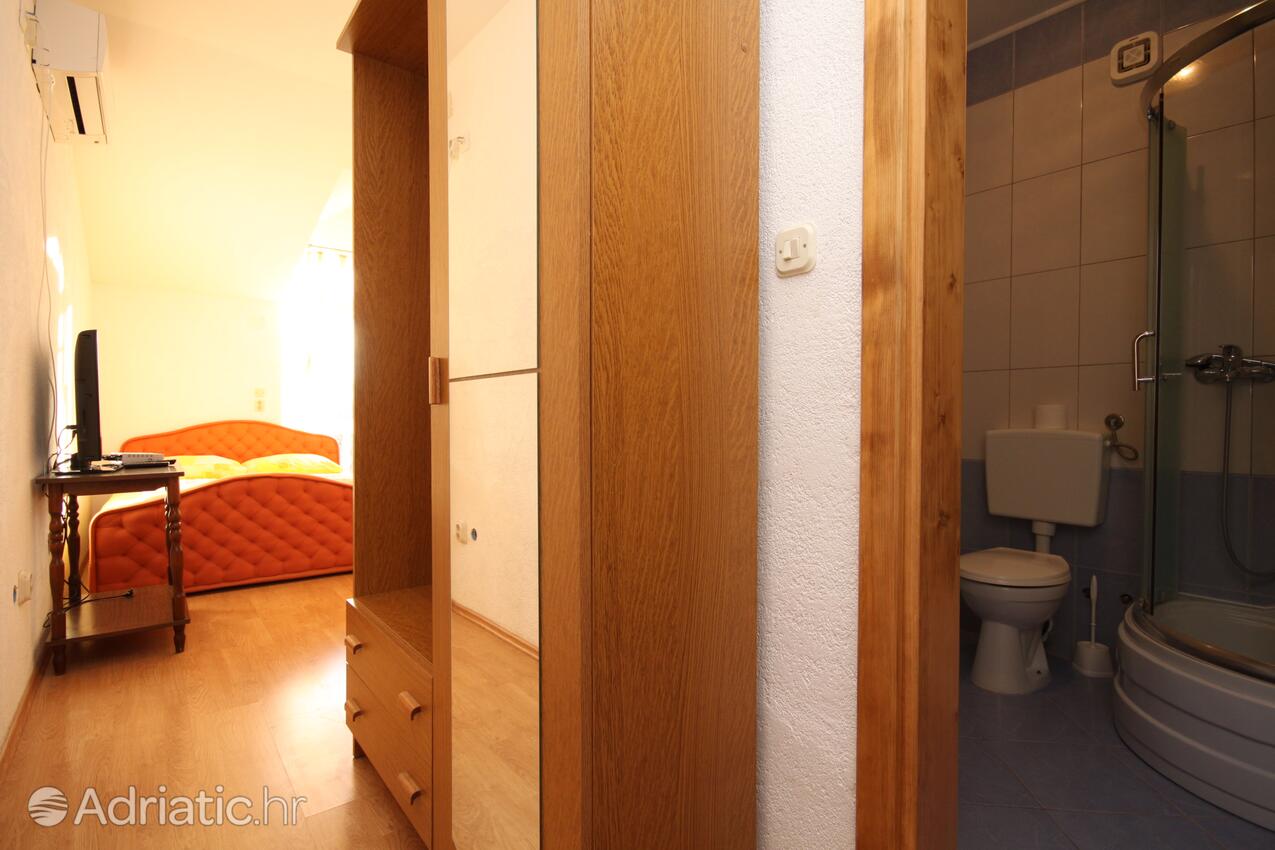 AS-8627-m - Private accommodation - Apartments by the sea Kaštel Kambelovac, Kaštela